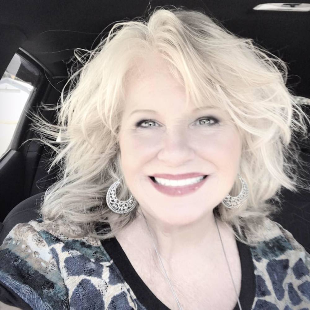 Meet your Posher, Libby